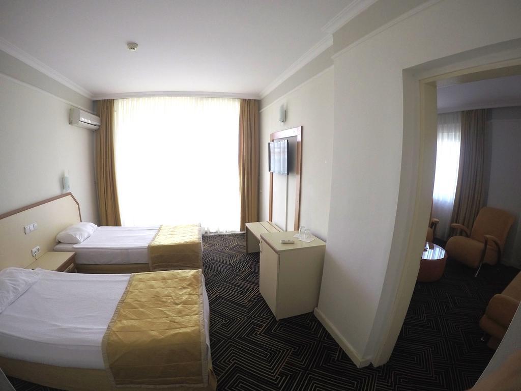 Orient Resort Hotel Fethiye Extérieur photo